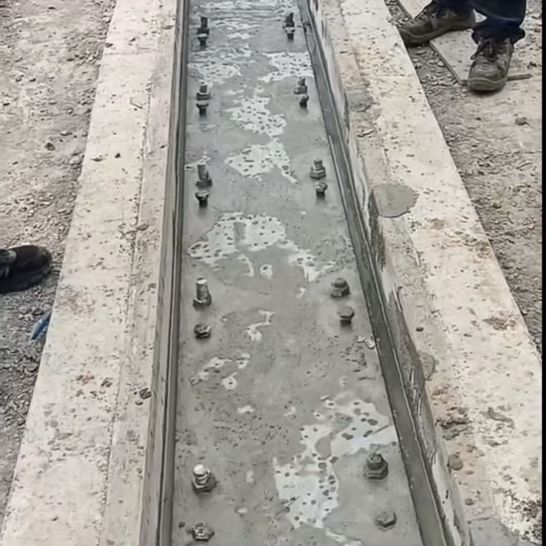永川港口码头起重机龙门吊重型机械设备稳固用早强快凝轨道胶泥